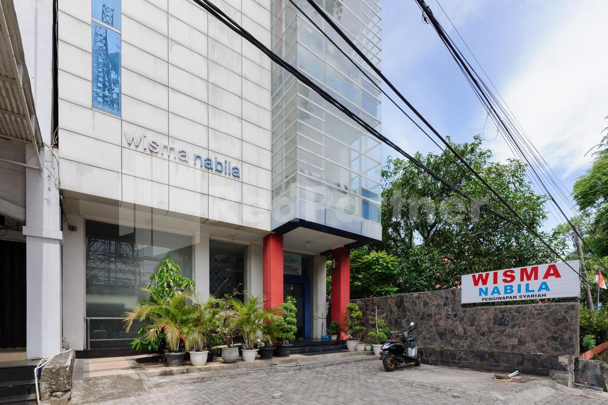 Reddoorz At Wisma Nabila Syariah Near Masjid Raya Baiturrahman Banda Aceh Exterior photo